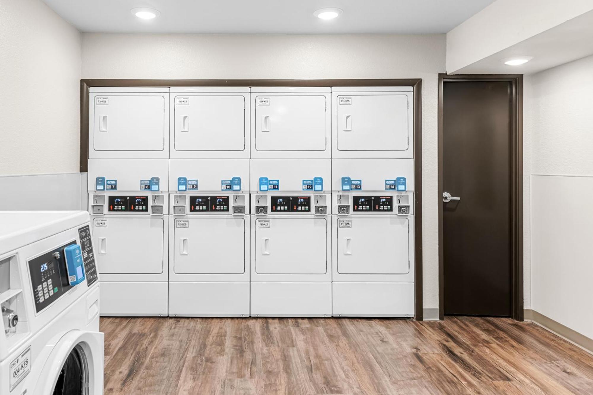 Woodspring Suites Kansas City Airport Luaran gambar